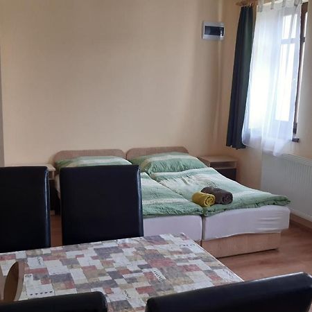 Bajusz Vendeghaz Hotel Tornyosnemeti Bagian luar foto