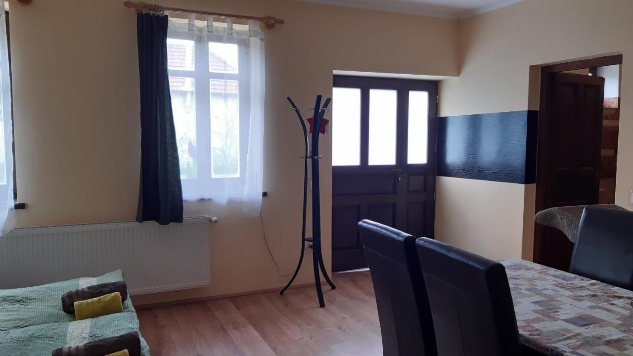 Bajusz Vendeghaz Hotel Tornyosnemeti Bagian luar foto